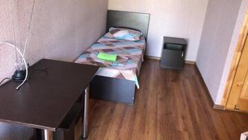 Фото номера Трехместный номер «Комфорт» с душем Гостевой дом Guest house on Lakoba 37A г. Гагра 8