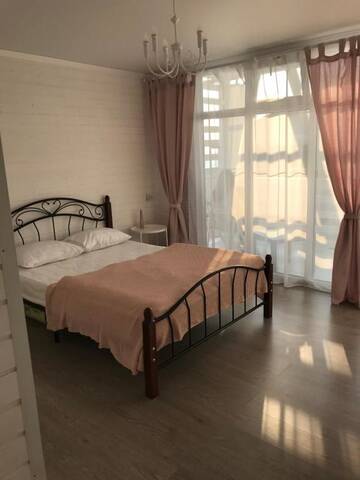 Фото номера Трехместный номер с видом на море Кемпинги “Black Sea” cottages г. Гагра 46